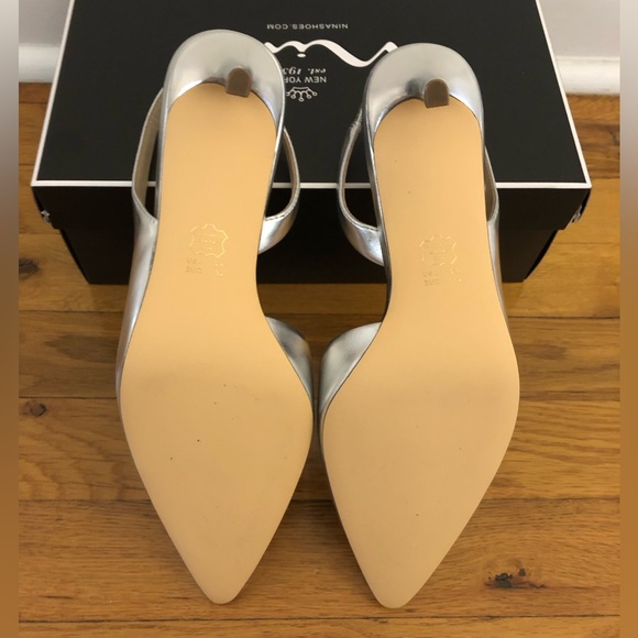 Nina Shoes NINA60S Silver Metallic Pointed-Toe Sling-Back Classic Pump - Picture 12 of 13